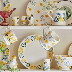 Bluebells And Buttercups 1/2 Pint Mug