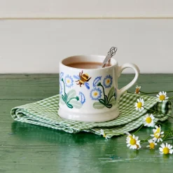 Daisy & Bee Small Mug