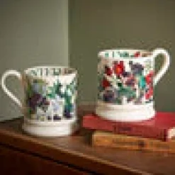 Rosehip & Paperwhites Set Of 2 Half Pint Mugs